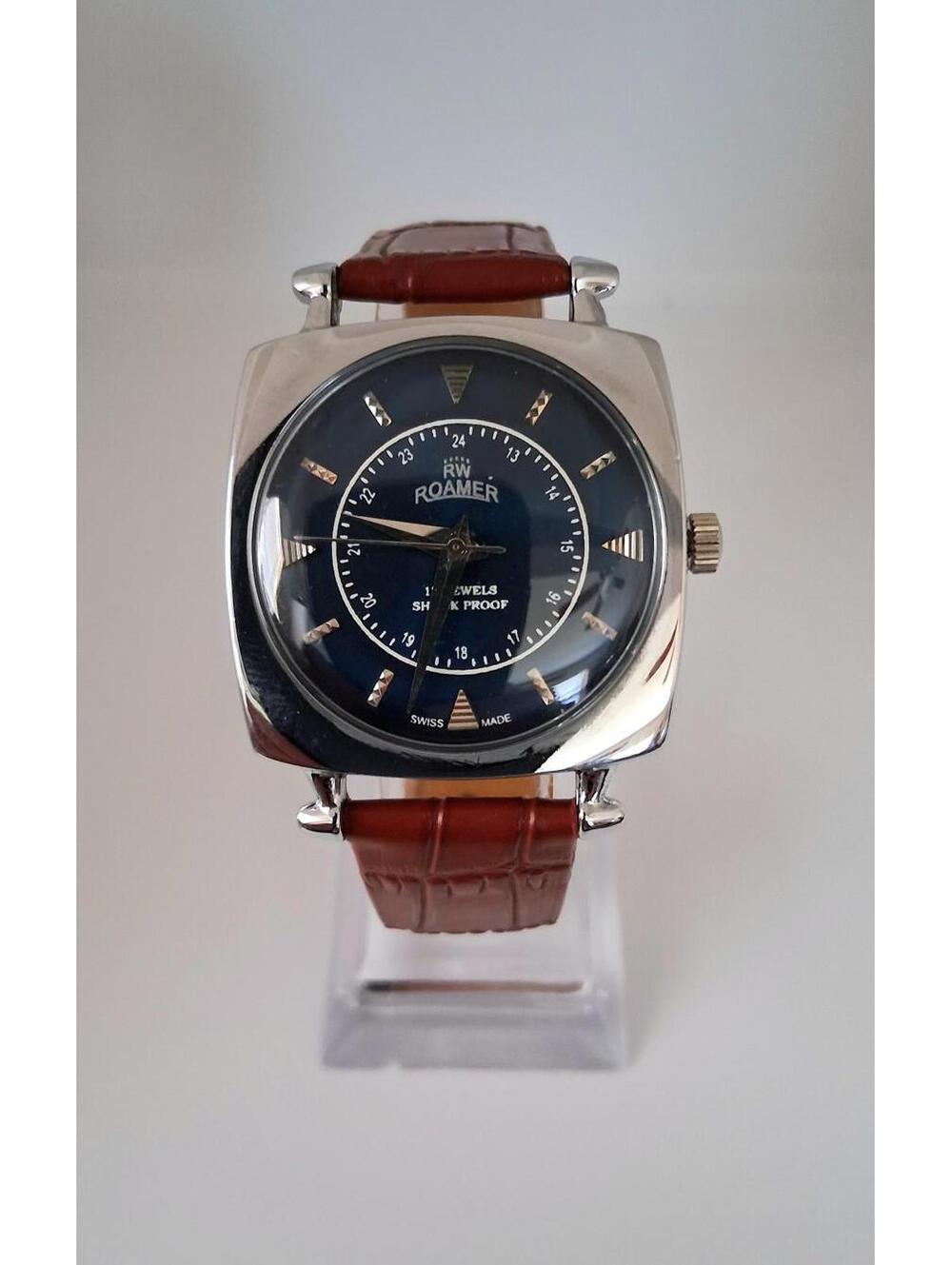 Vintage Roamer Men's Leather Mechanical Watch RARE - Picture 2 of 6